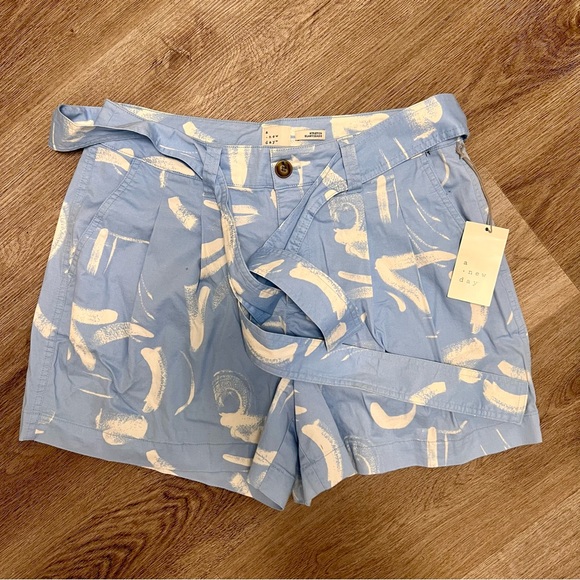 A New Day Tie Front Shorts A1 - Picture 2 of 4